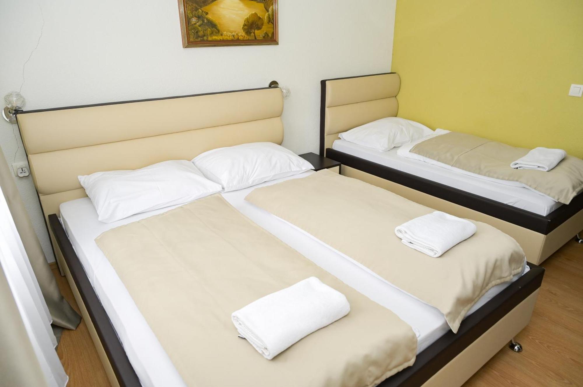 Motel Plaza Jajce Exterior photo