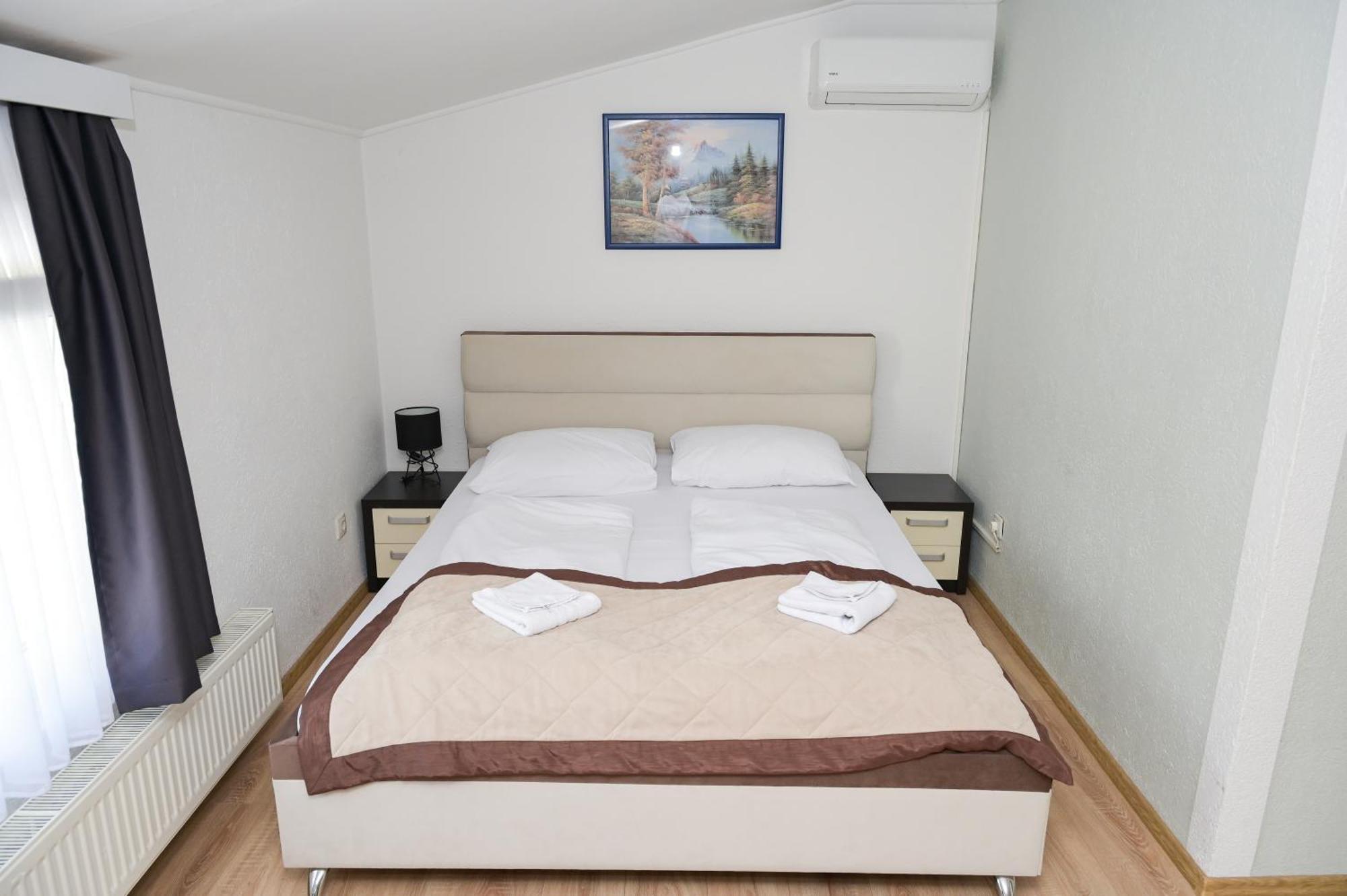 Motel Plaza Jajce Exterior photo